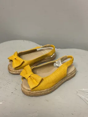 Janie and Jack Child Shoe Size 6 Yellow Shoes