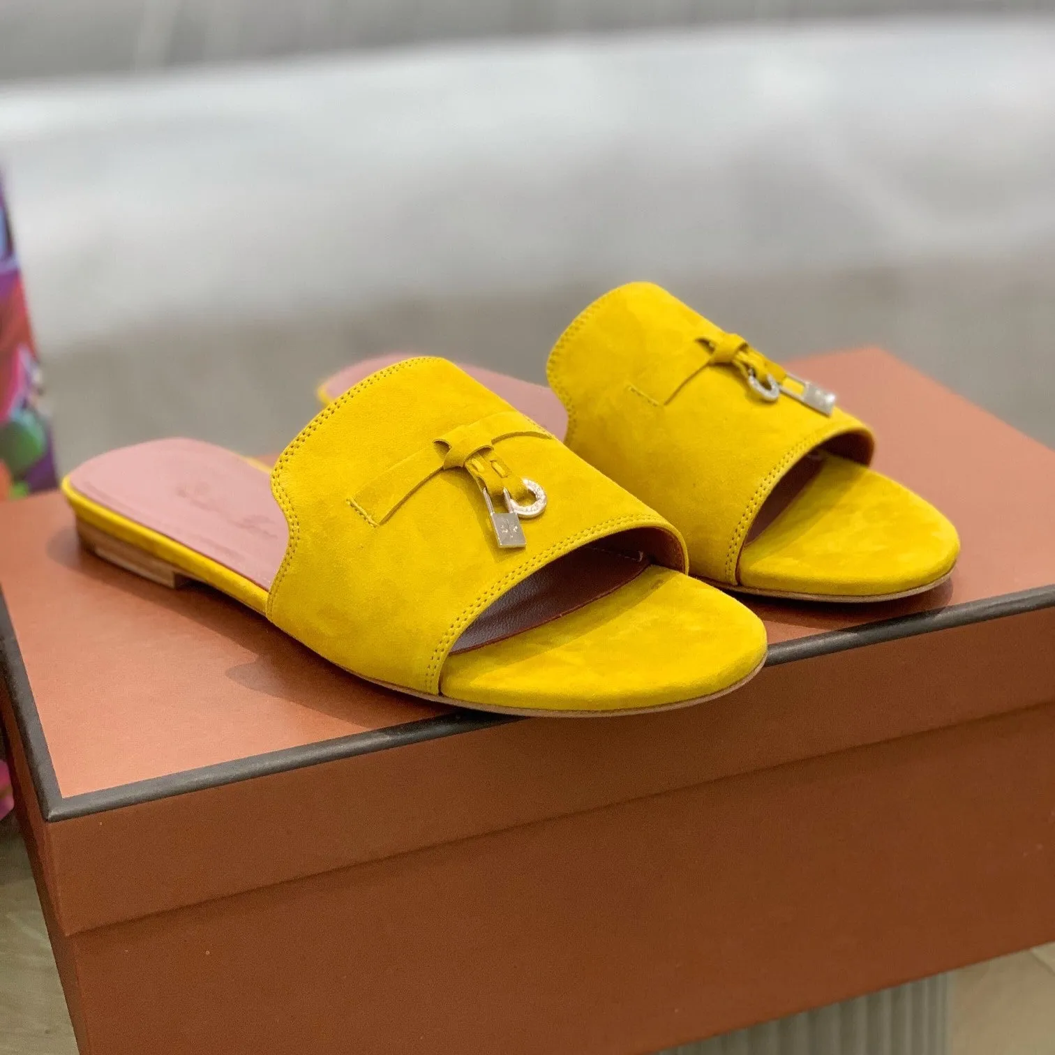 Summer Charms Sandals in Yellow Suede Pink Lambskin