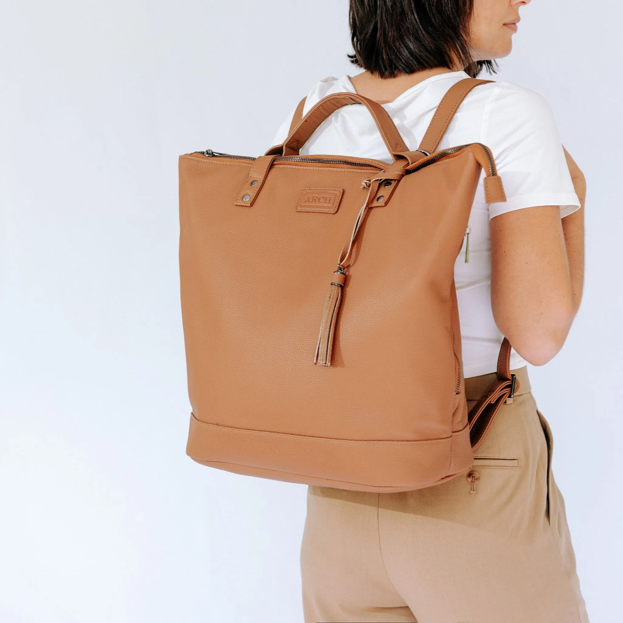 Ultimate Multitasker- LUXE Vegan Tan