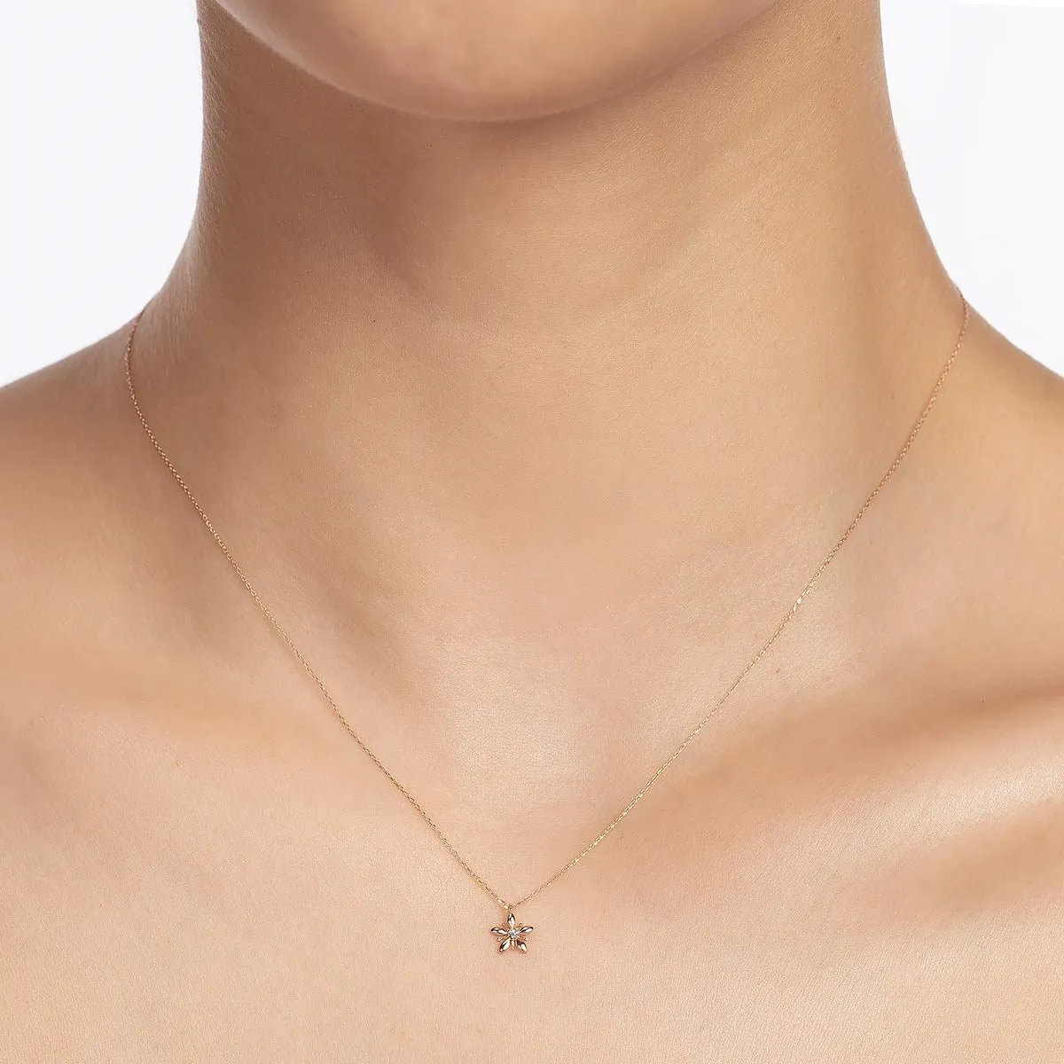 Winter Lily Necklace